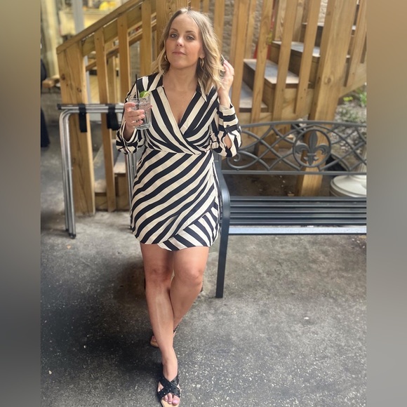 Meet your Posher, Amber - Picture 2 of 2